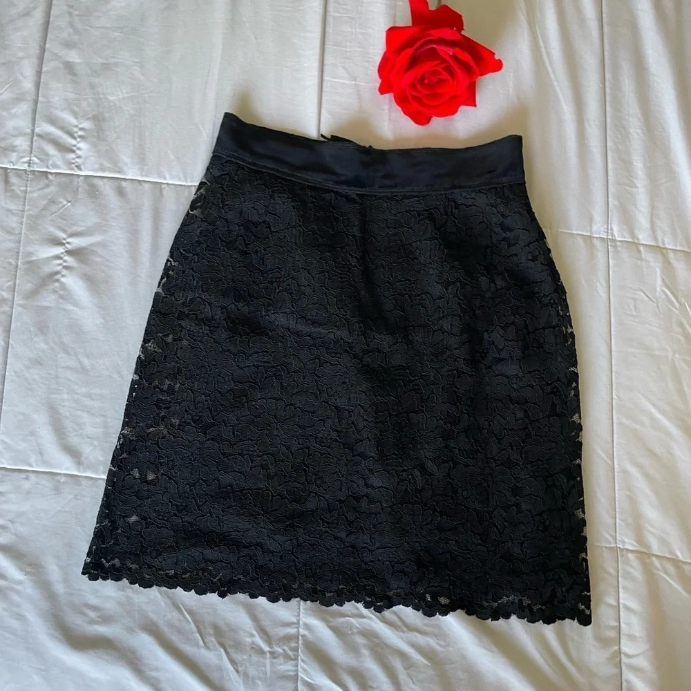 D&G velour trim lace mini skirt